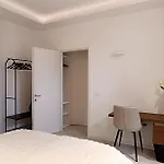 Dom Apartment