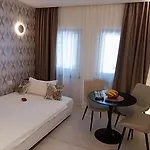 Dom Apartment