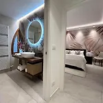 Apartment Dom *
