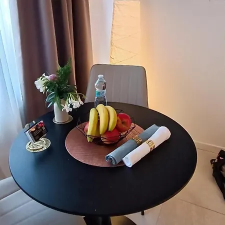 Dom *